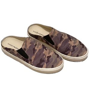 Lucky Brand Camo Slip On Size 8.5